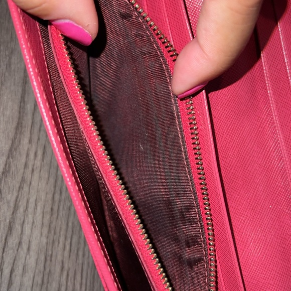 Prada Pink Wallet - Picture 6 of 8